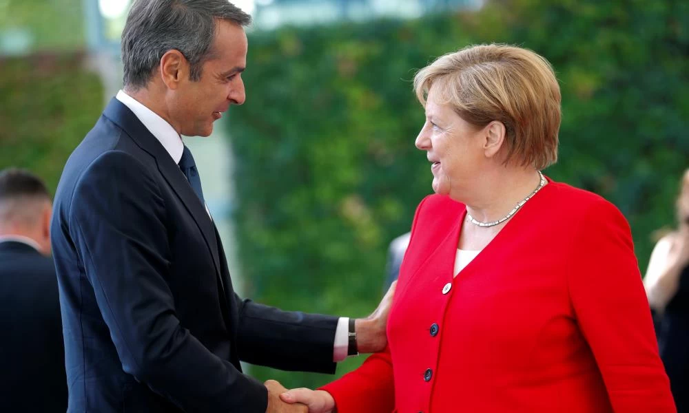 Νέα τηλεφωνική επικοινωνία Μητσοτάκη-Μέρκελ: Προσφυγικό και Α. Μεσόγειος στο "τραπέζι"